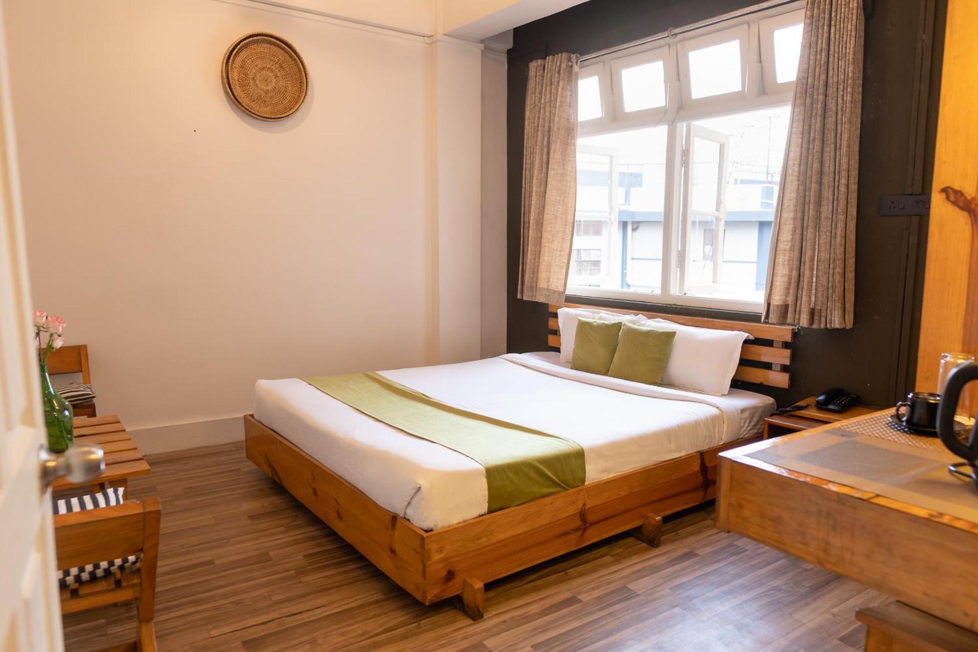 The Living Roof Hotel ชิลลอง ภายนอก รูปภาพ